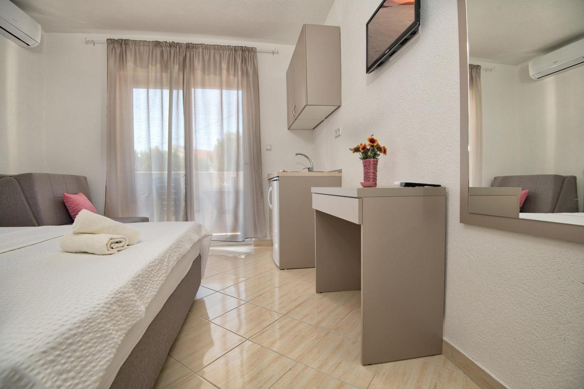 Studio & Apartments More Neum Zewnętrze zdjęcie